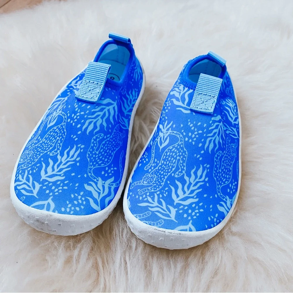 Cat & Jack water shoes, size 8